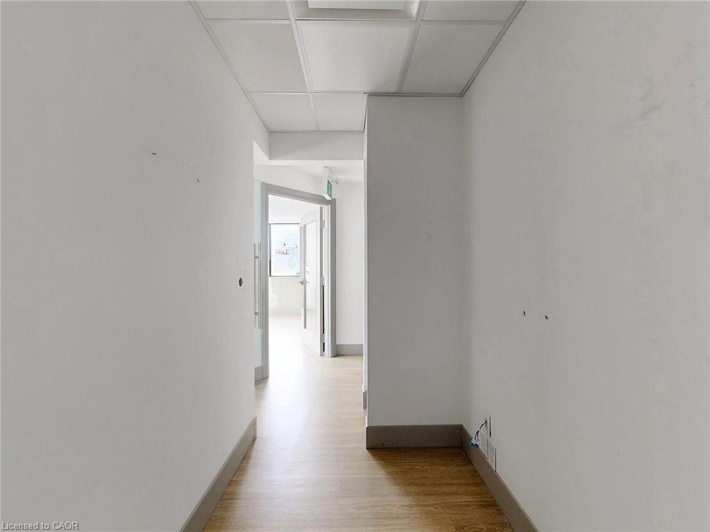 612 Upper James Street Property Photo 9