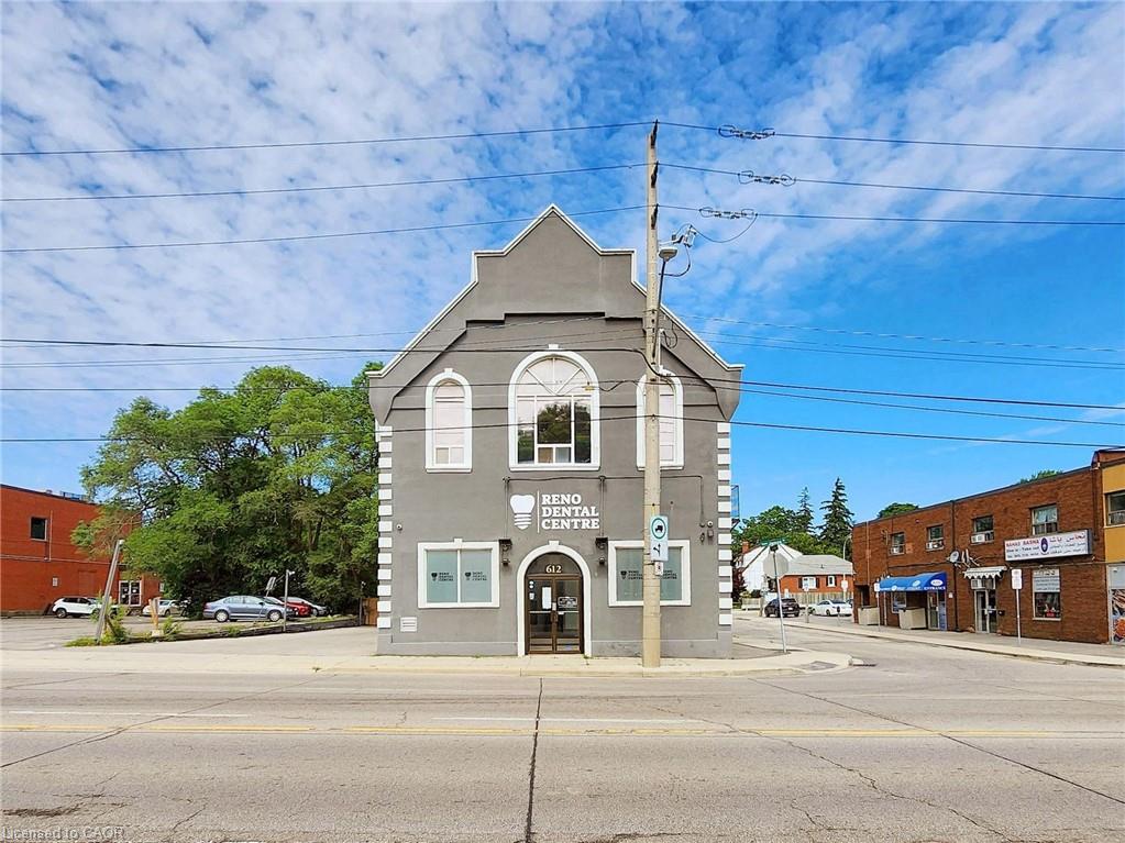 612 Upper James Street Property Photo 1