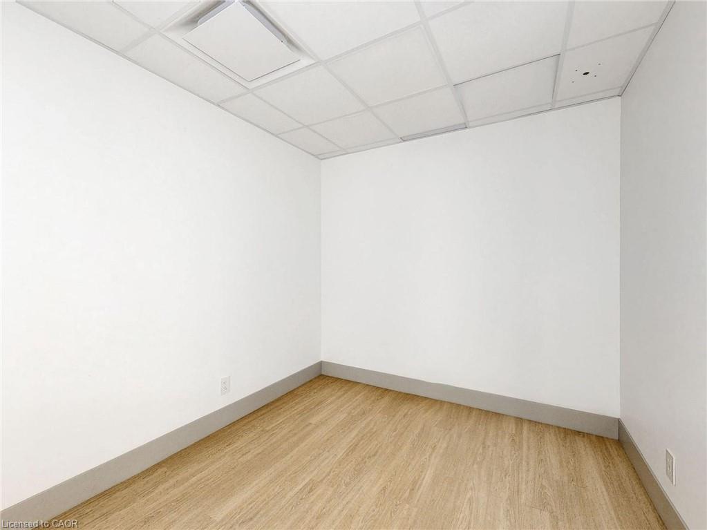 612 Upper James Street Property Photo 17