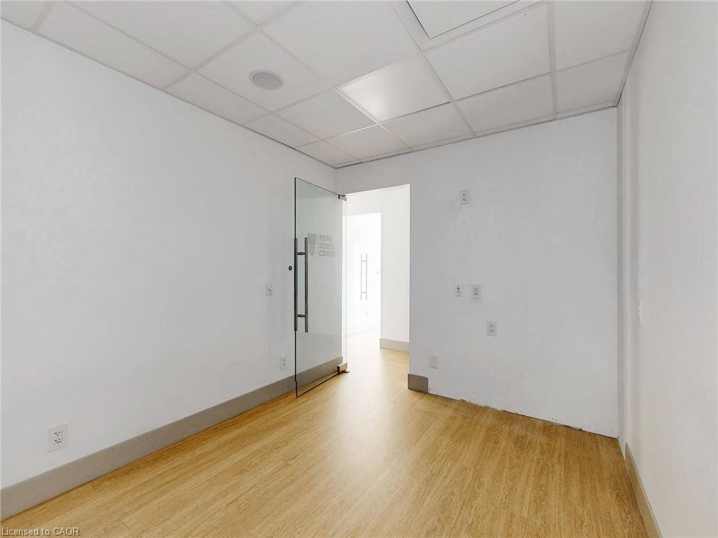 612 Upper James Street Property Photo 19
