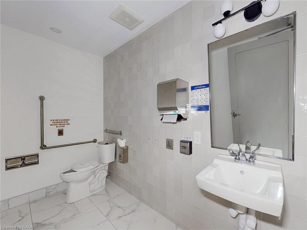 612 Upper James Street Property Photo 23