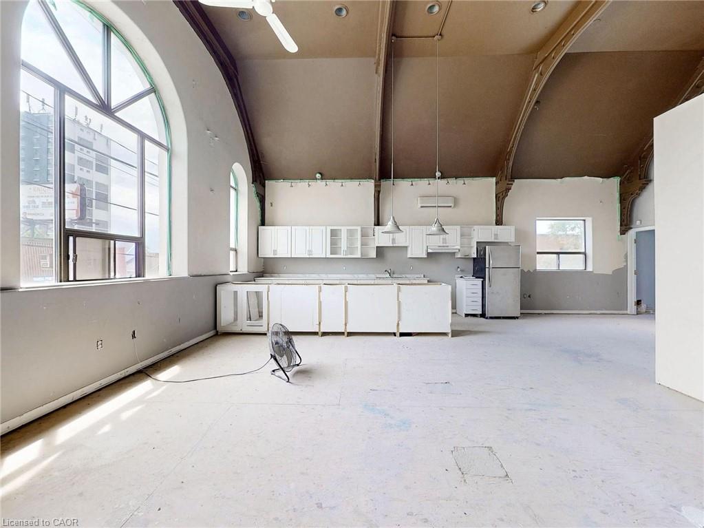 612 Upper James Street Property Photo 28