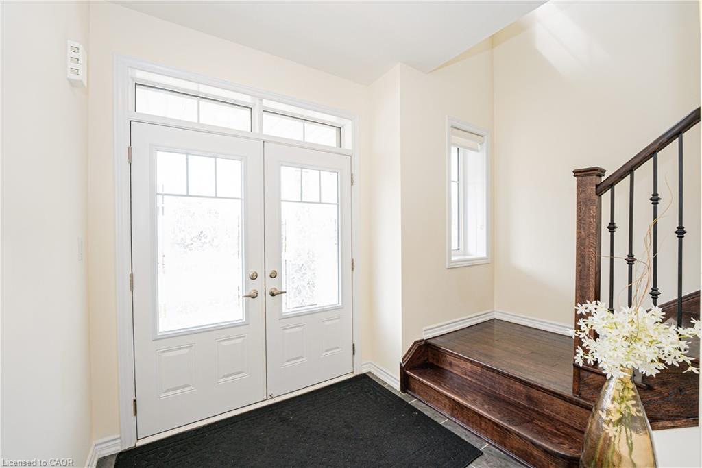 22 Oaktree Drive Property Photo 5