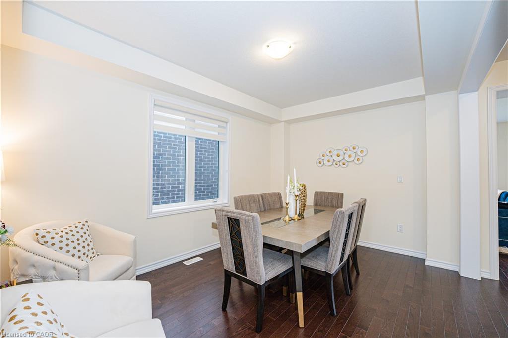 22 Oaktree Drive Property Photo 6