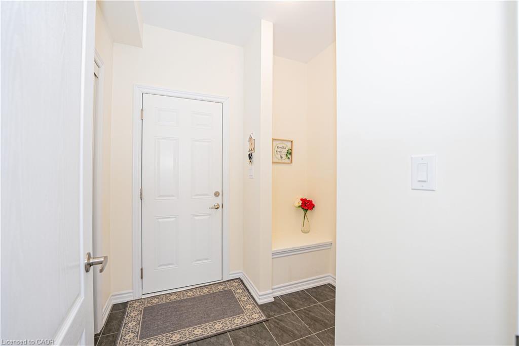 22 Oaktree Drive Property Photo 18