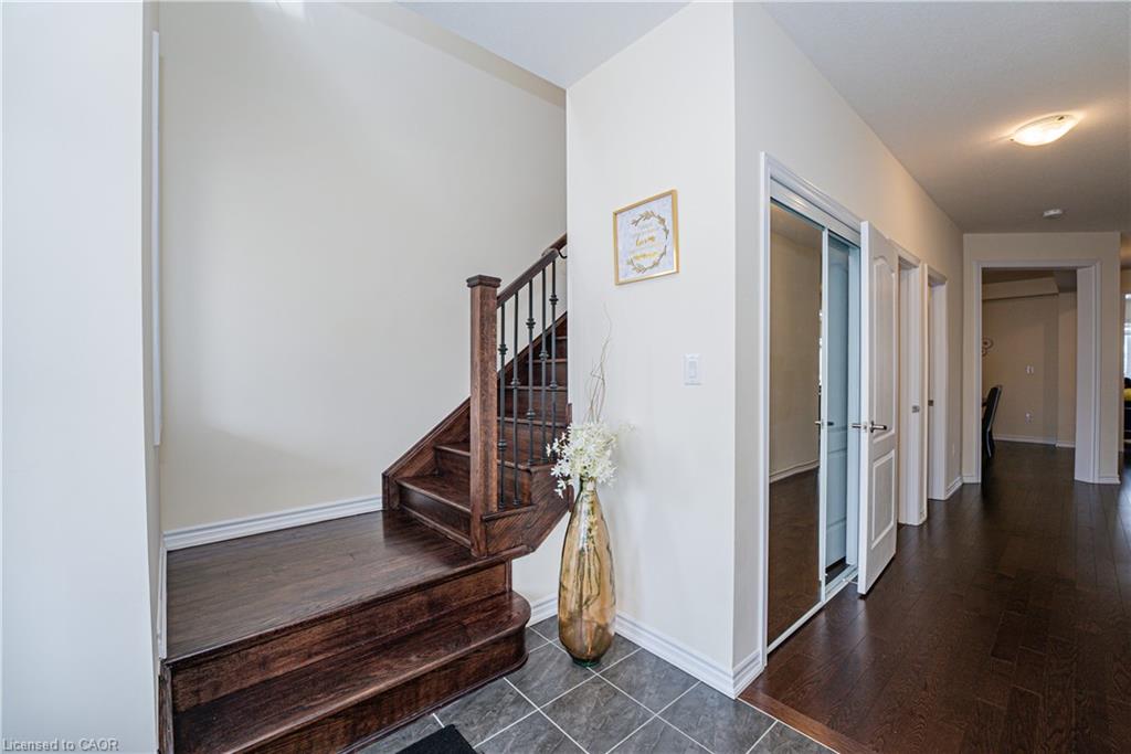 22 Oaktree Drive Property Photo 21