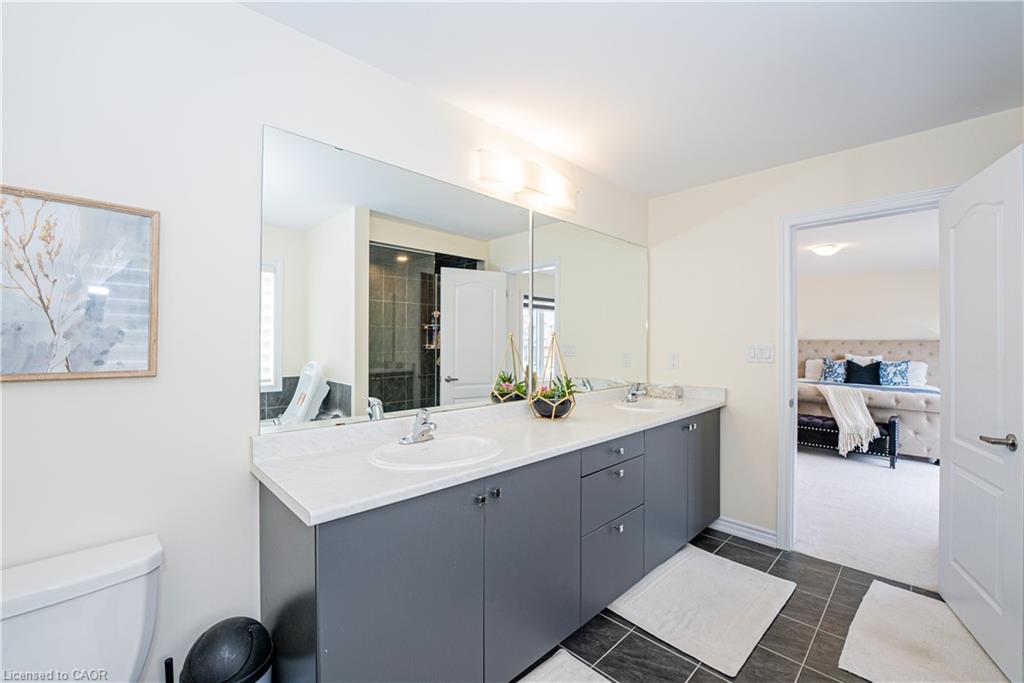 22 Oaktree Drive Property Photo 28