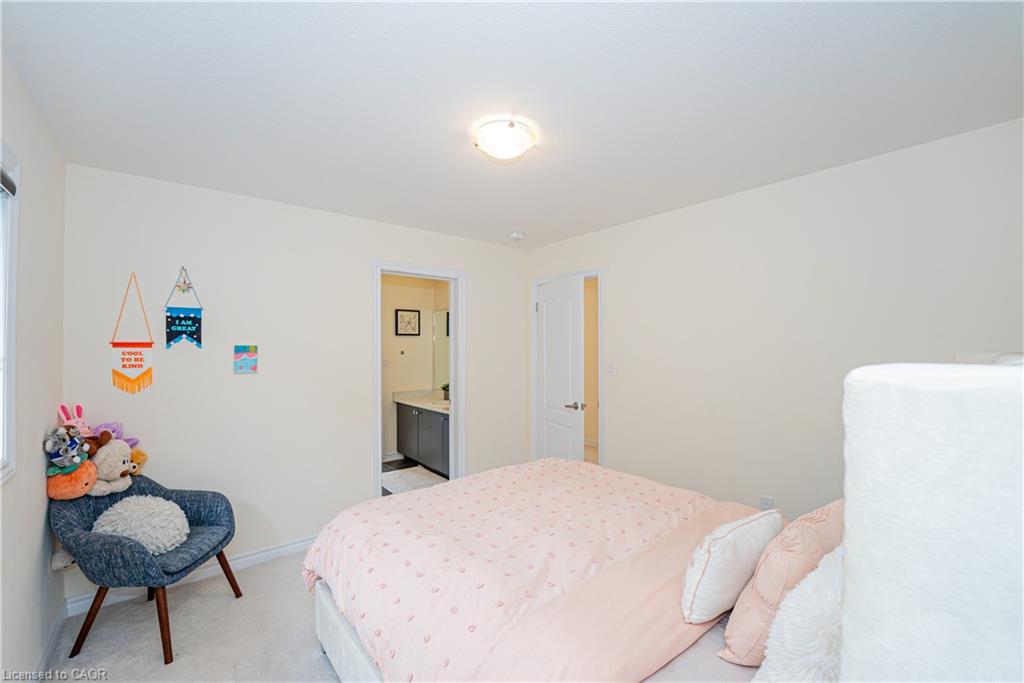 22 Oaktree Drive Property Photo 32
