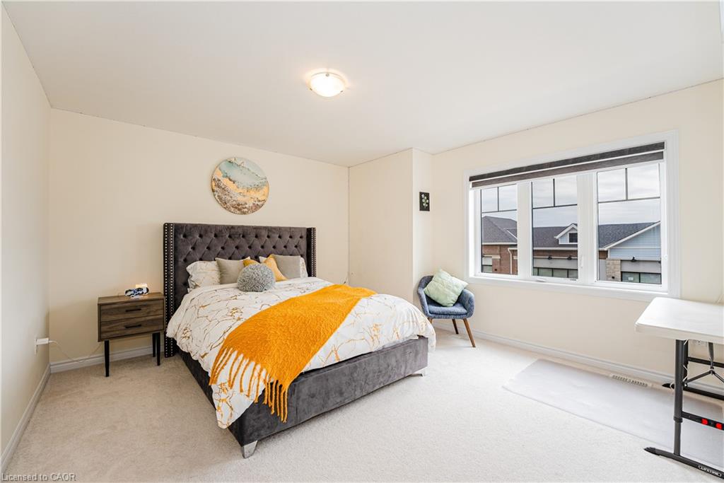 22 Oaktree Drive Property Photo 35