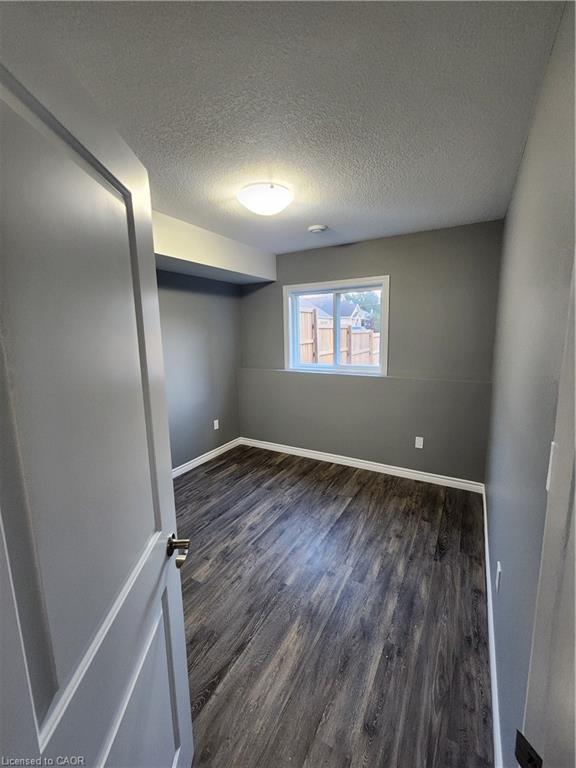 320 Nelson Street N Property Photo 13