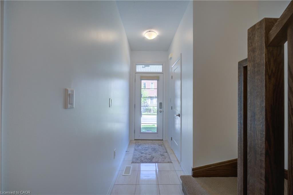 23-30 Times Square Boulevard Property Photo 2