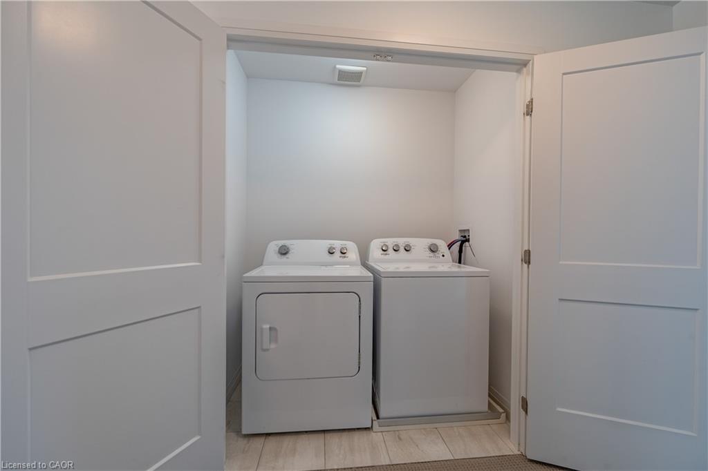 23-30 Times Square Boulevard Property Photo 40