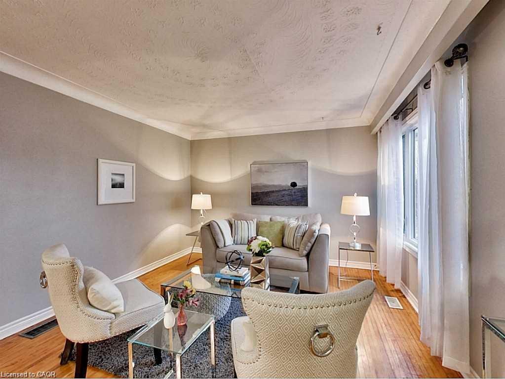 96 Manning Avenue Property Photo 2