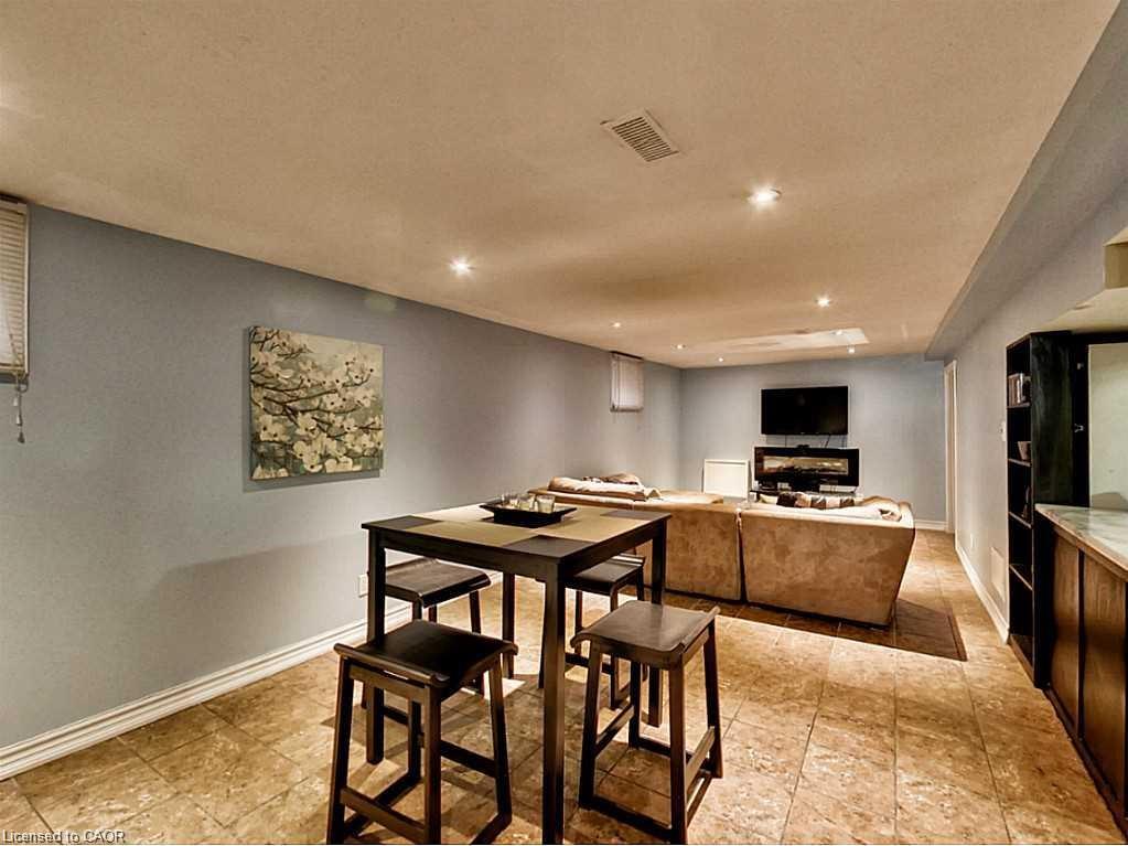 96 Manning Avenue Property Photo 13