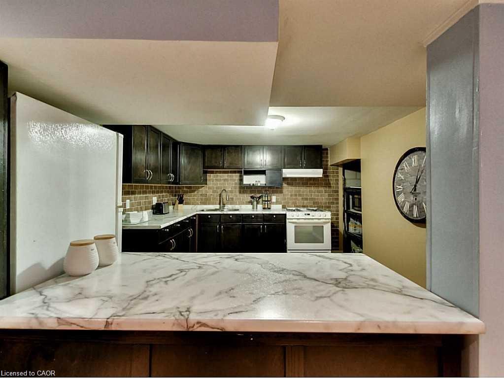 96 Manning Avenue Property Photo 16