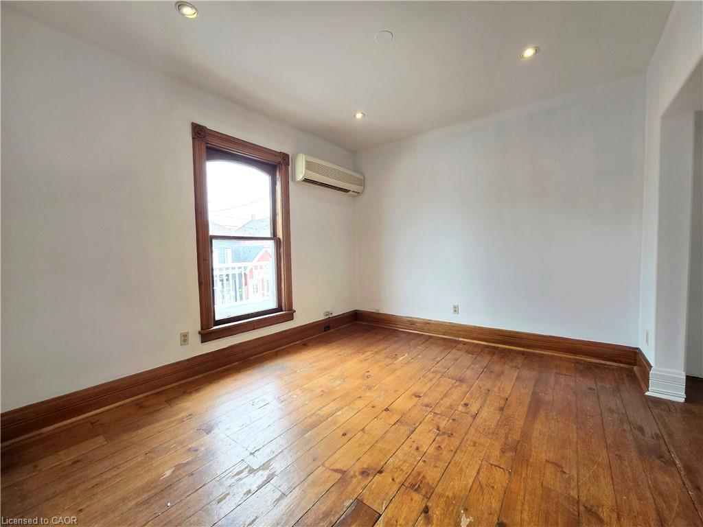 7 Ontario Street Property Photo 15