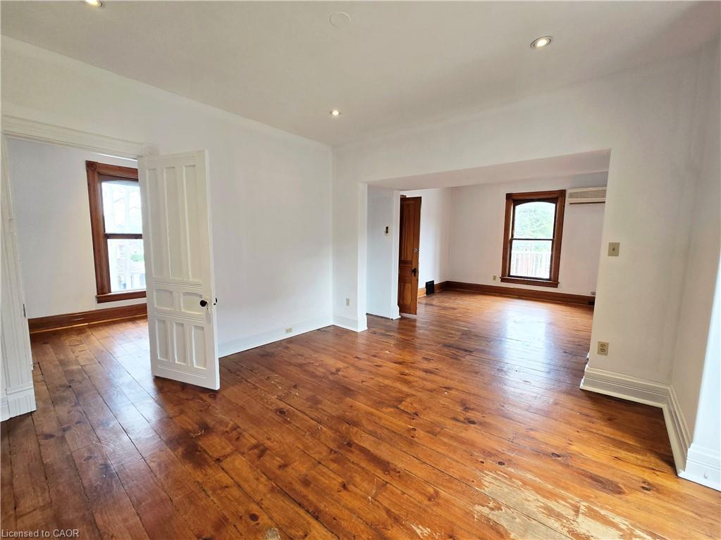 7 Ontario Street Property Photo 16