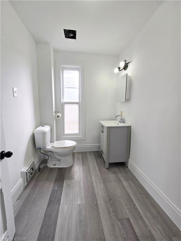 7 Ontario Street Property Photo 18