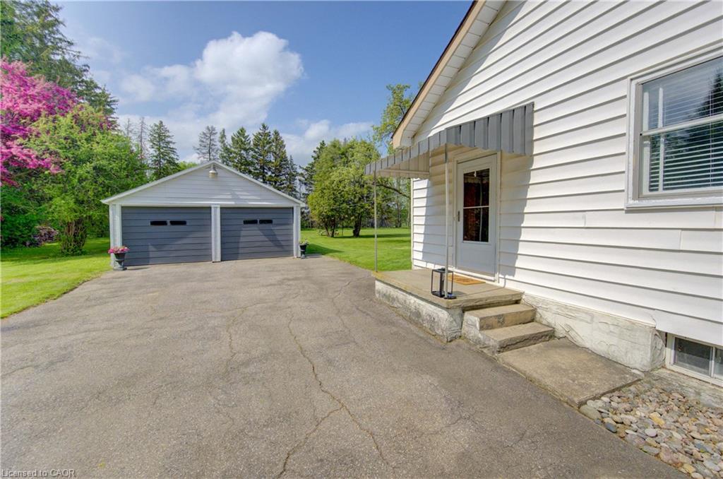 1463 Kossuth Road Property Photo 7