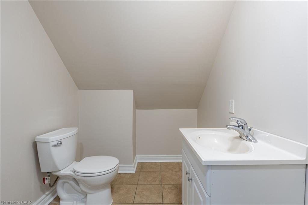 3-89 Carrick Avenue Property Photo 9