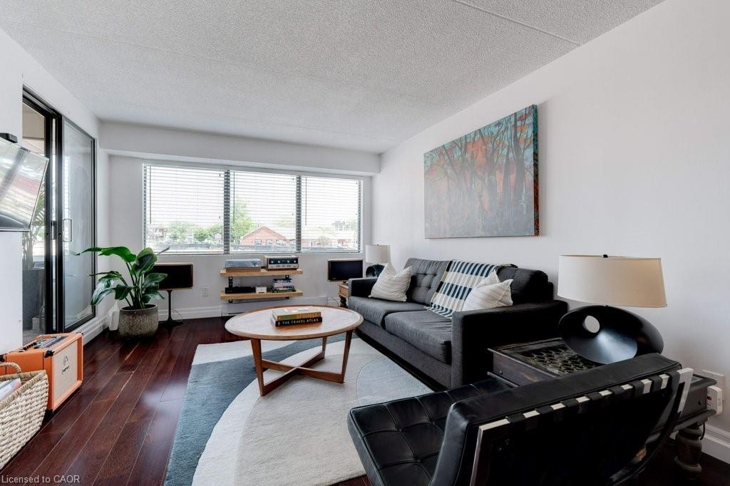 214-100 Bronte Road Property Photo 12