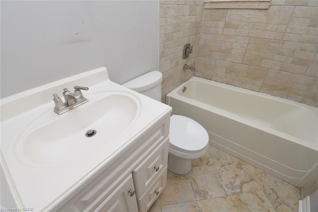 945 Glen View Avenue Property Photo 15