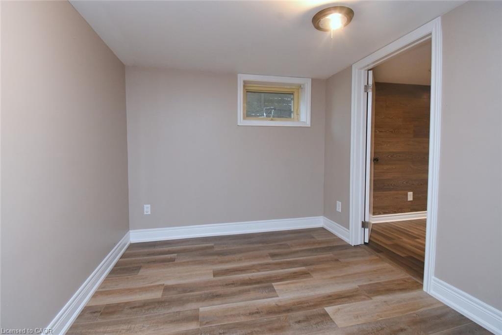 945 Glen View Avenue Property Photo 20