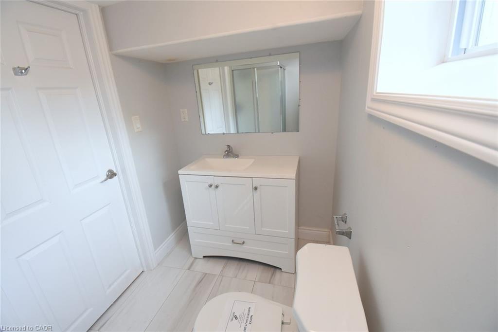 945 Glen View Avenue Property Photo 27
