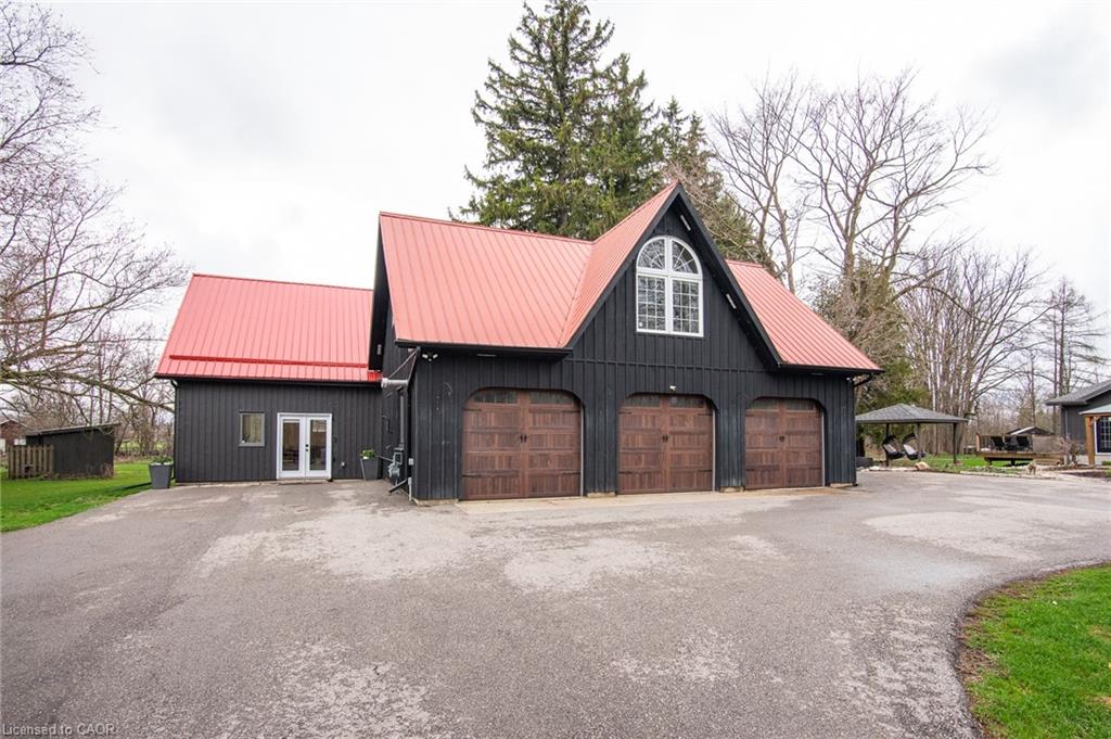 464 Piper Street Property Photo 24