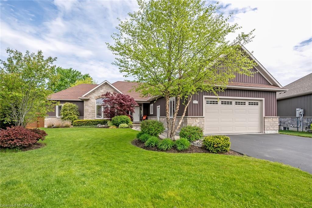 49 Postma Drive Property Photo 1
