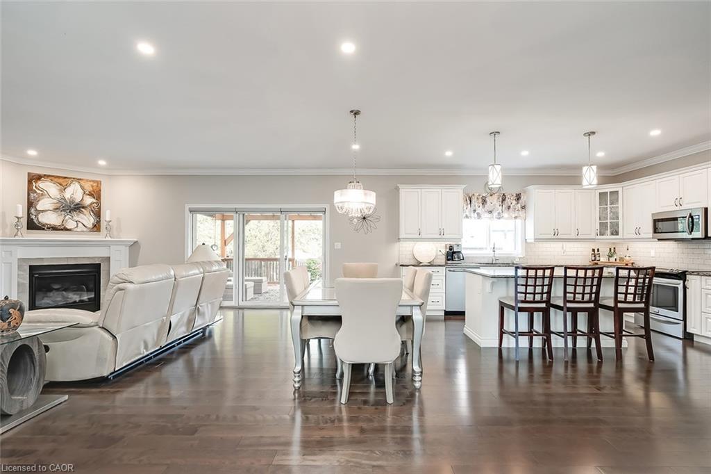 49 Postma Drive Property Photo 8