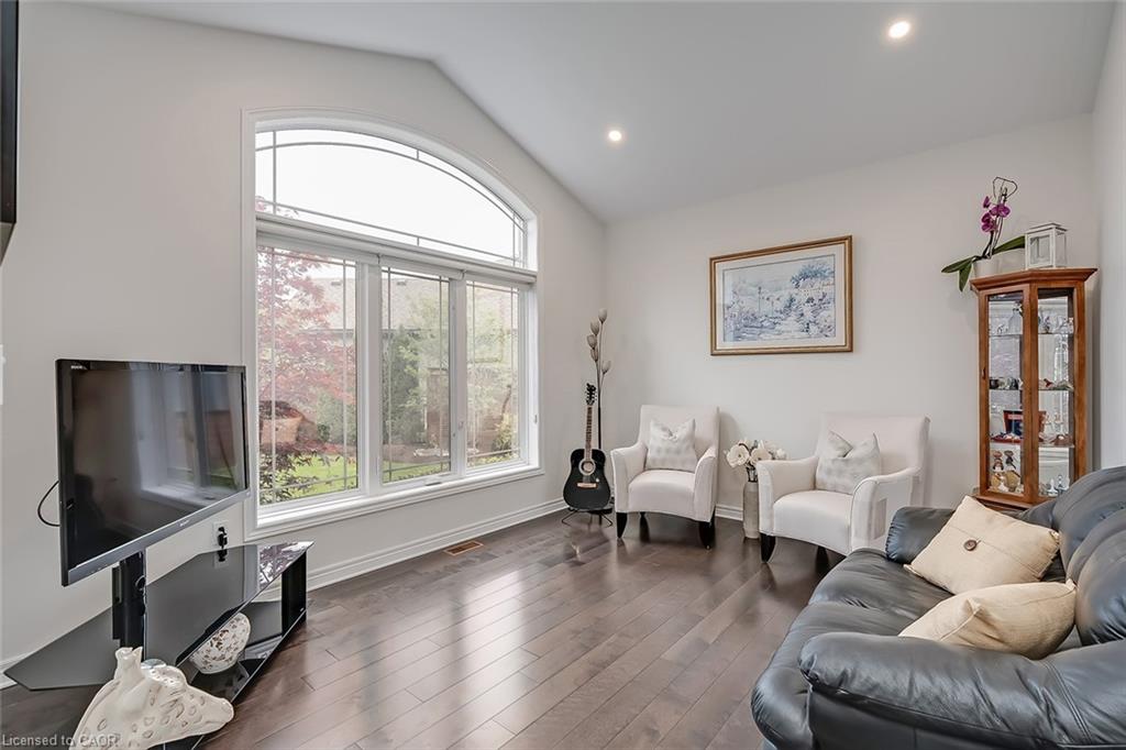 49 Postma Drive Property Photo 16