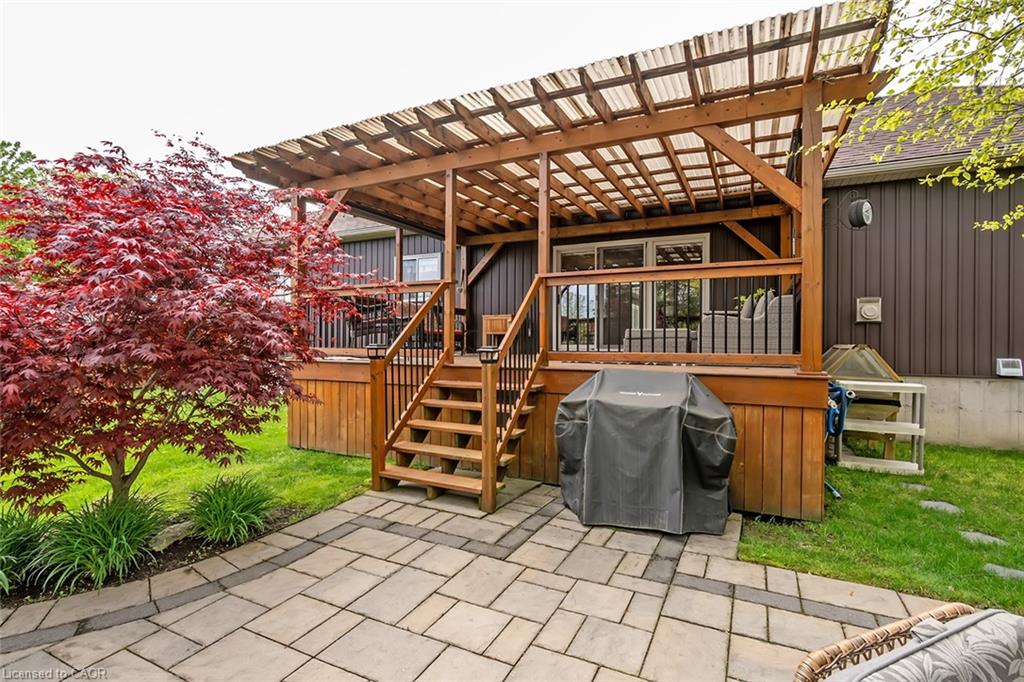 49 Postma Drive Property Photo 35