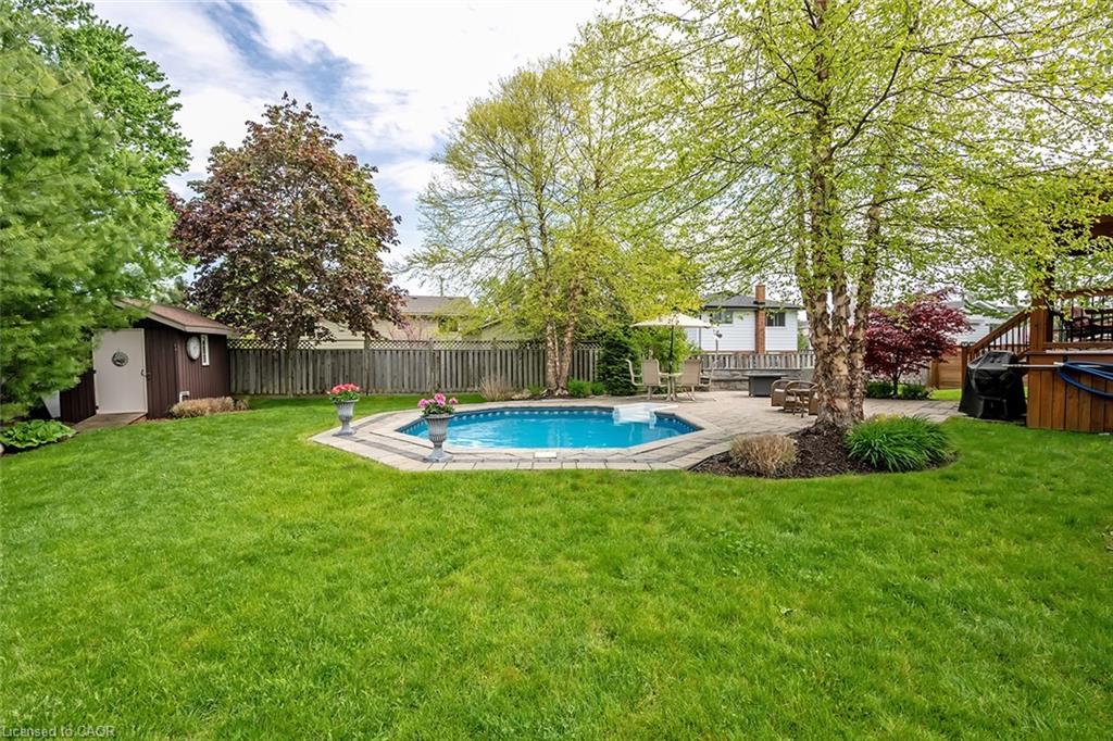 49 Postma Drive Property Photo 36