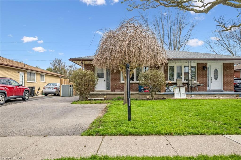 27 Vicmount Drive Property Photo 1