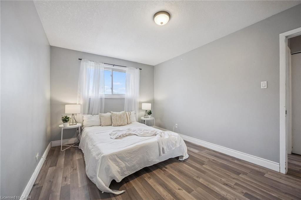 27 Vicmount Drive Property Photo 16
