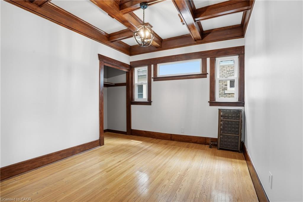 167 Balmoral Avenue S Property Photo 14