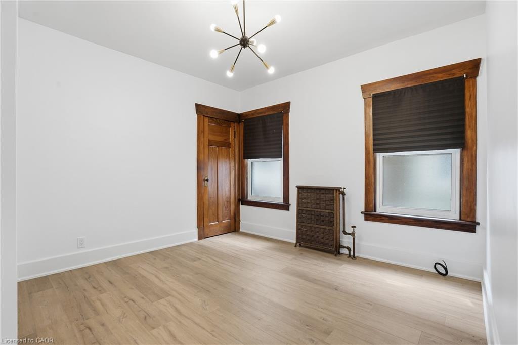167 Balmoral Avenue S Property Photo 17