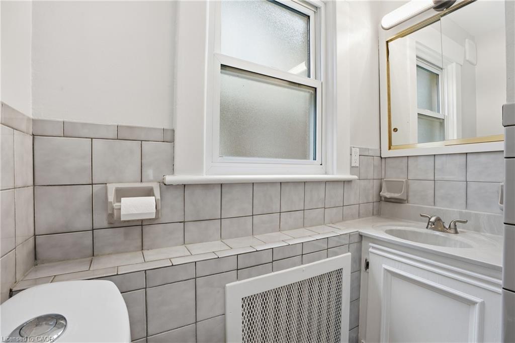 167 Balmoral Avenue S Property Photo 20