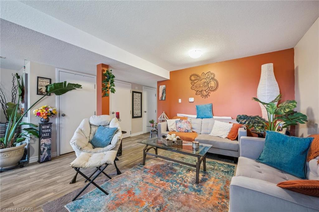 27 Vicmount Drive Property Photo 25