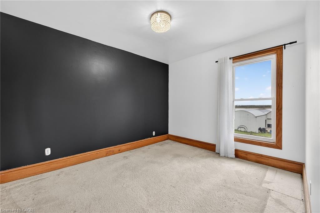 1054 Townline Road E Property Photo 24