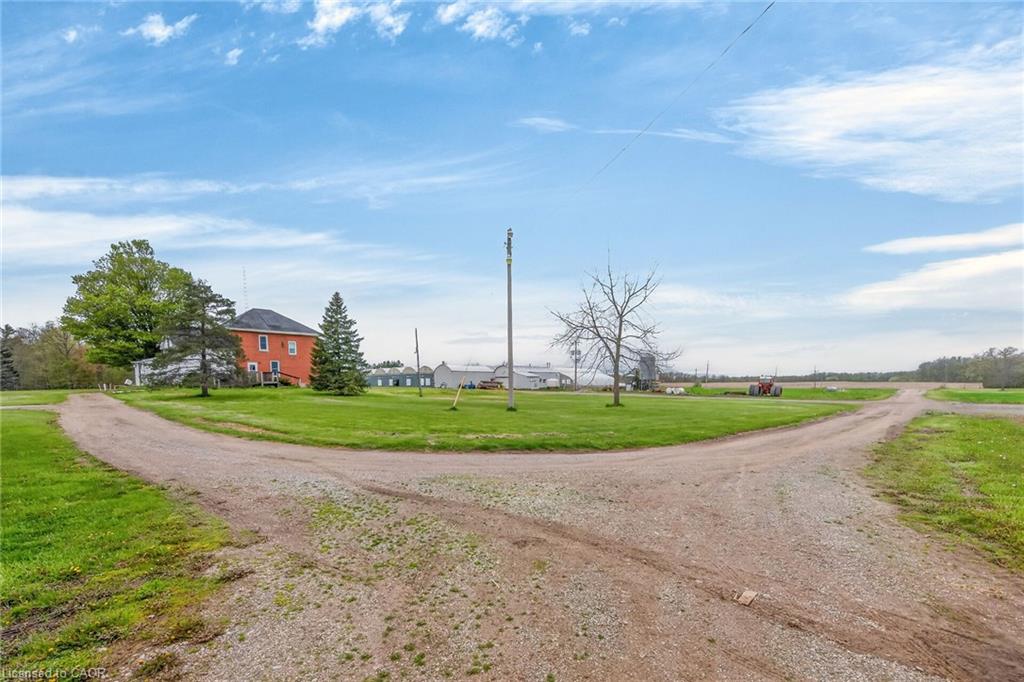 1054 Townline Road E Property Photo 28