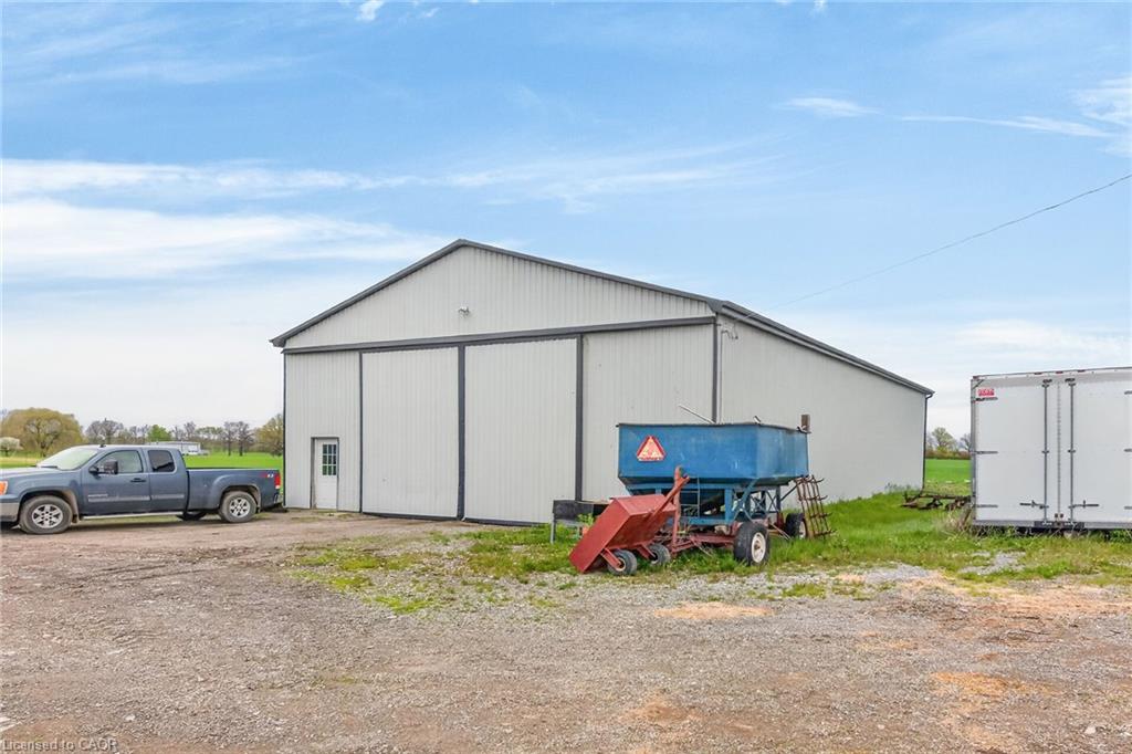 1054 Townline Road E Property Photo 29