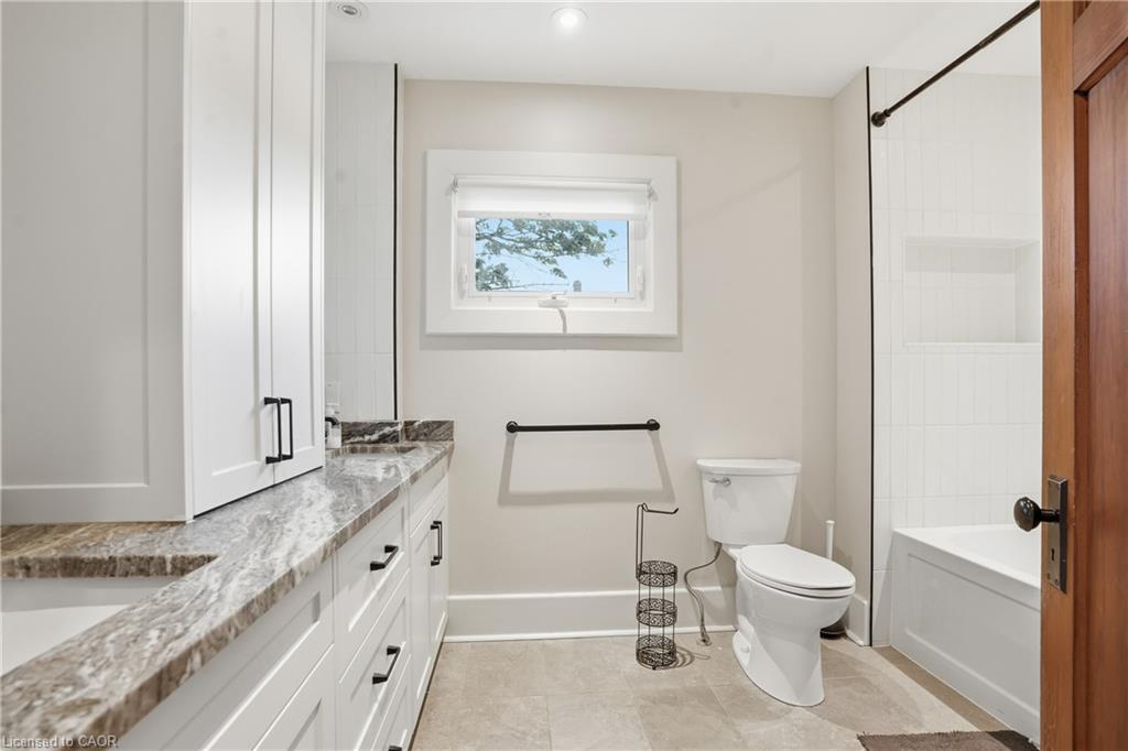 50-52 & 54 Park Road N Property Photo 20