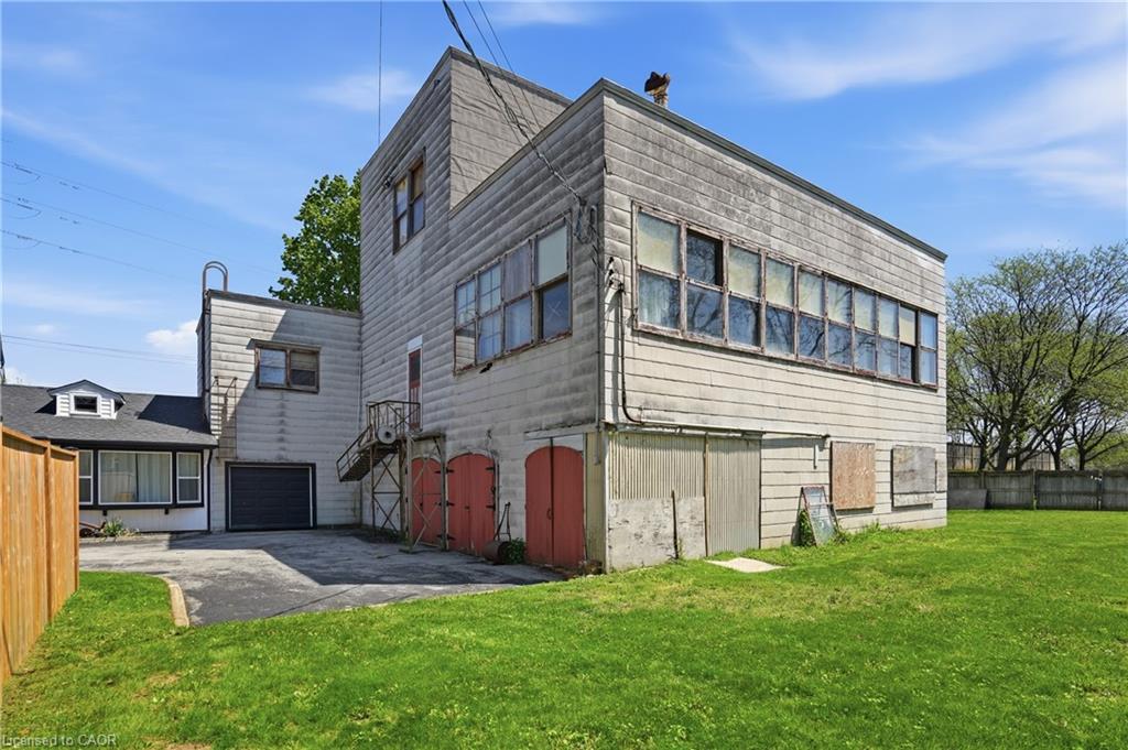 50-52 & 54 Park Road N Property Photo 28