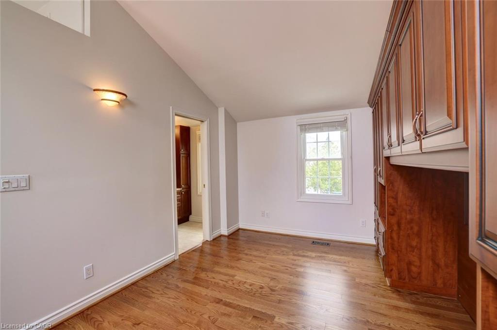 463 Blathwayte Lane Property Photo 29
