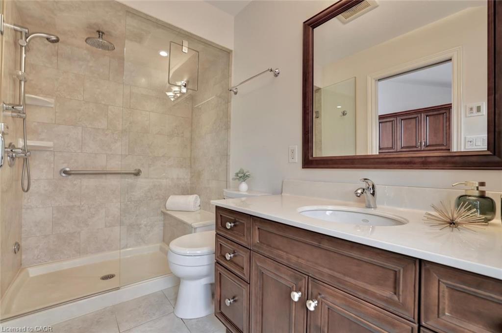 463 Blathwayte Lane Property Photo 31