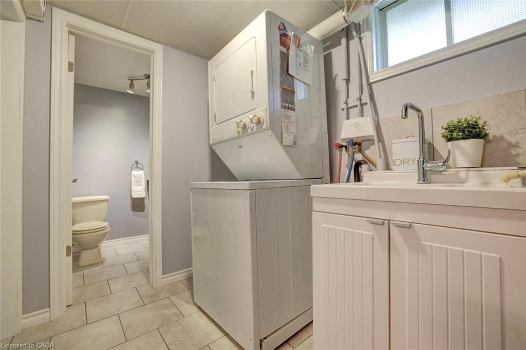 463 Blathwayte Lane Property Photo 39