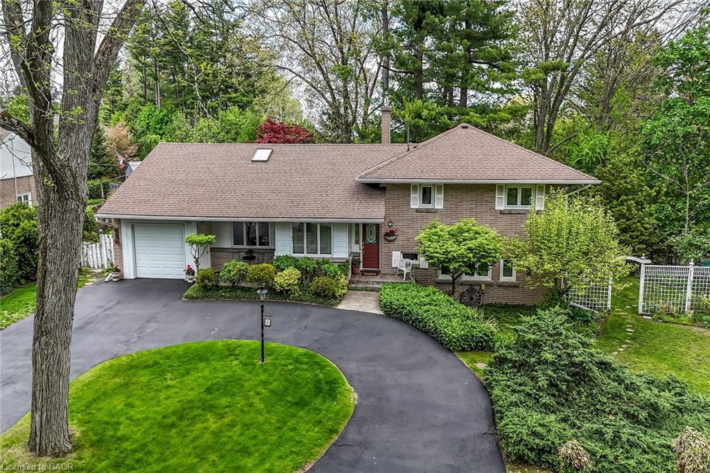 2 Summit Circle Property Photo 3