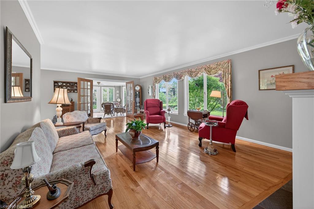 2 Summit Circle Property Photo 8